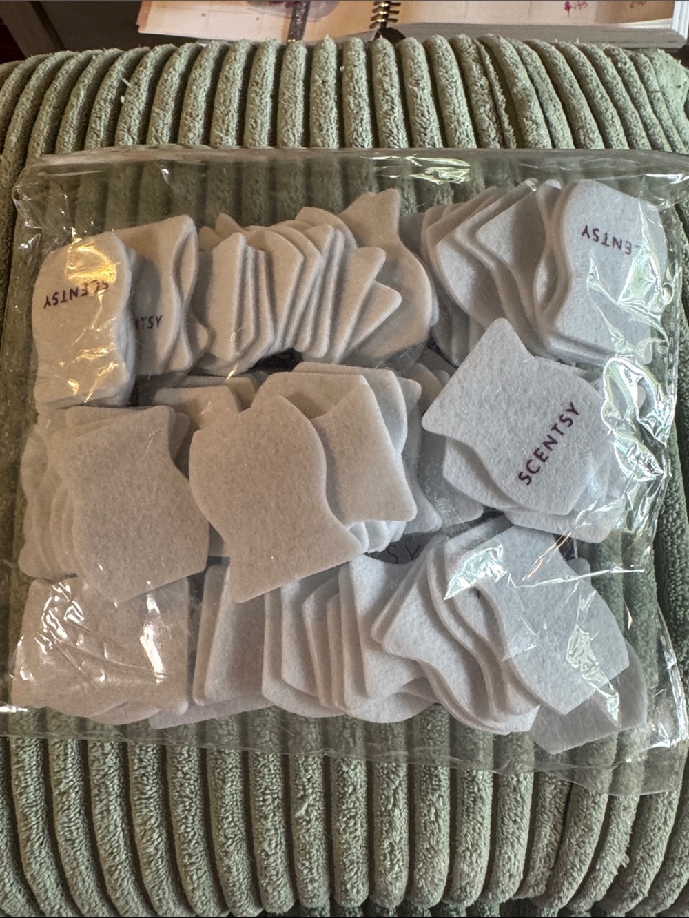 NIP Scentsy 100 Pre Cut Felt Shapes for Wax Samples